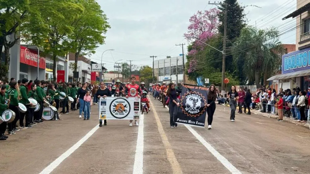 Tenente Portela celebra o 7 de Setembro com desfile cívico especial