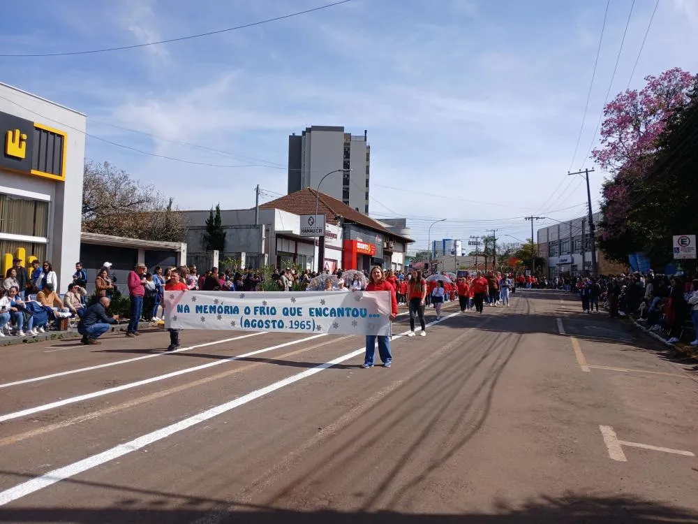 Tenente Portela celebra o 7 de Setembro com desfile cívico especial