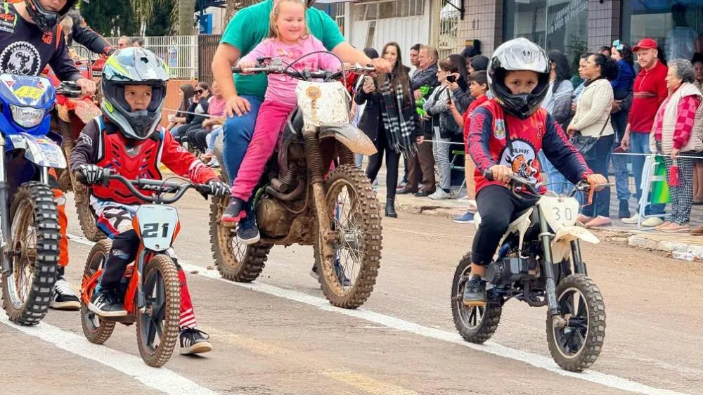 Tenente Portela celebra o 7 de Setembro com desfile cívico especial