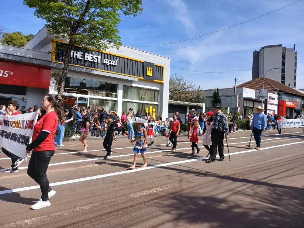 Tenente Portela celebra o 7 de Setembro com desfile cívico especial