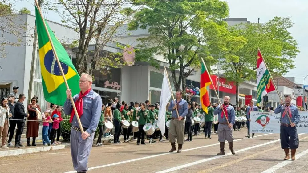 Tenente Portela celebra o 7 de Setembro com desfile cívico especial