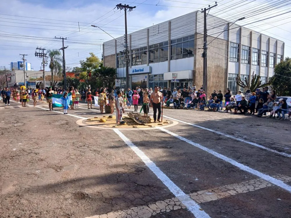 Tenente Portela celebra o 7 de Setembro com desfile cívico especial