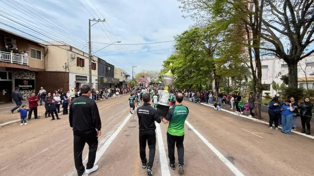 Tenente Portela celebra o 7 de Setembro com desfile cívico especial