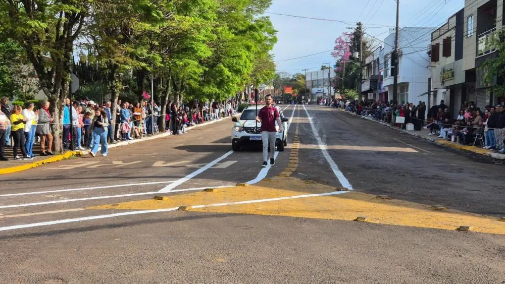 Tenente Portela celebra o 7 de Setembro com desfile cívico especial