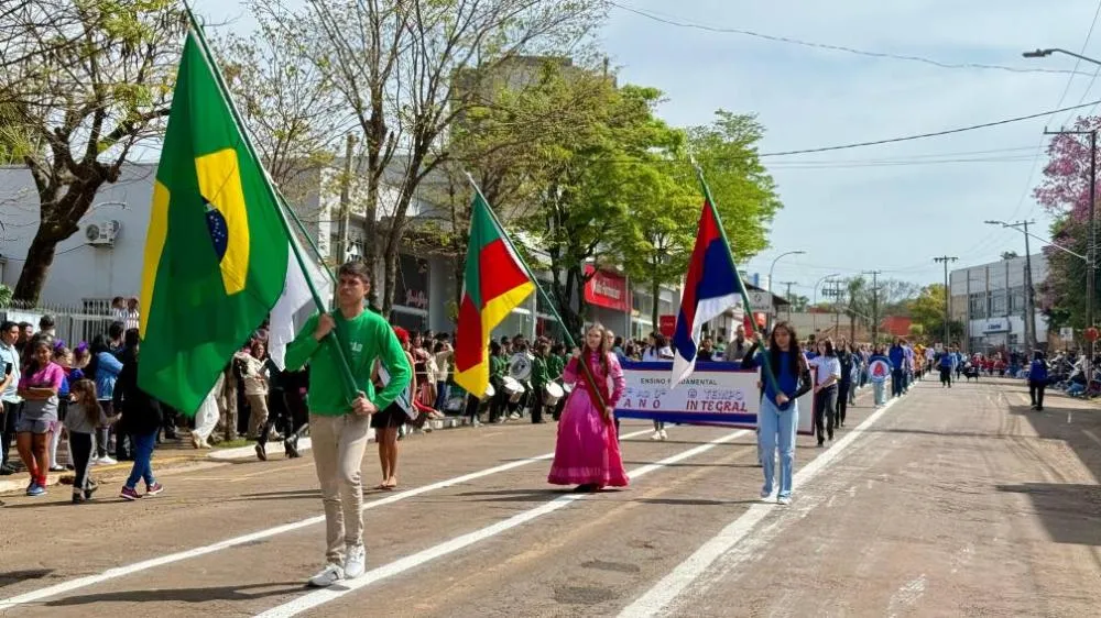 Tenente Portela celebra o 7 de Setembro com desfile cívico especial