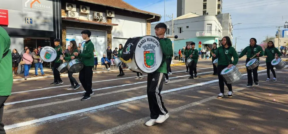 Tenente Portela celebra o 7 de Setembro com desfile cívico especial