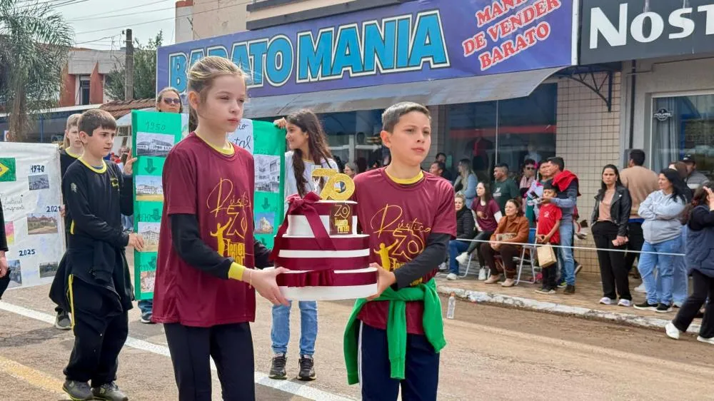 Tenente Portela celebra o 7 de Setembro com desfile cívico especial