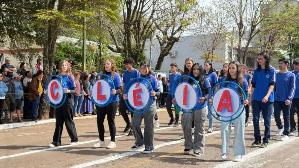 Tenente Portela celebra o 7 de Setembro com desfile cívico especial