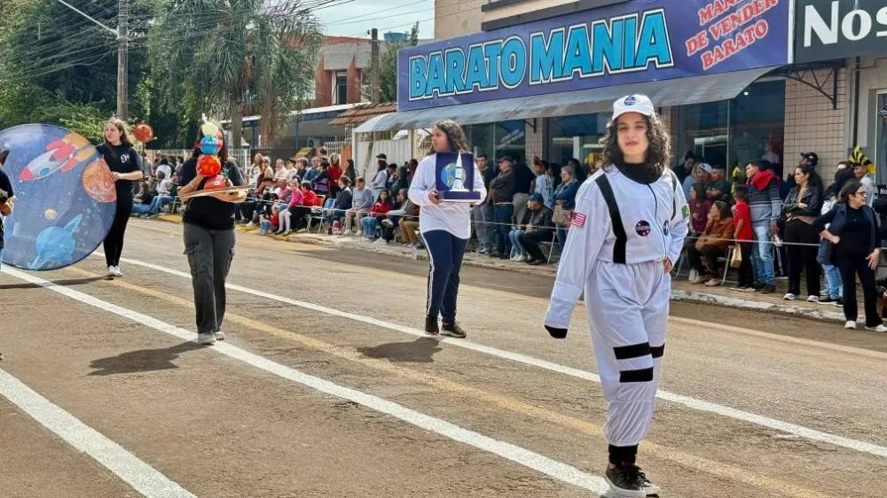 Tenente Portela celebra o 7 de Setembro com desfile cívico especial