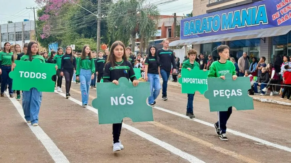 Tenente Portela celebra o 7 de Setembro com desfile cívico especial