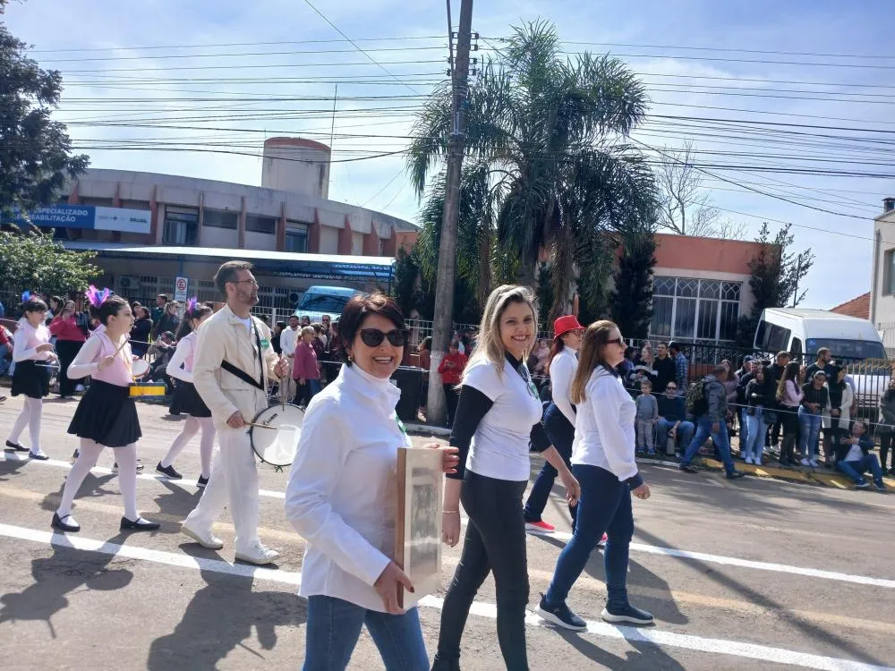 Tenente Portela celebra o 7 de Setembro com desfile cívico especial