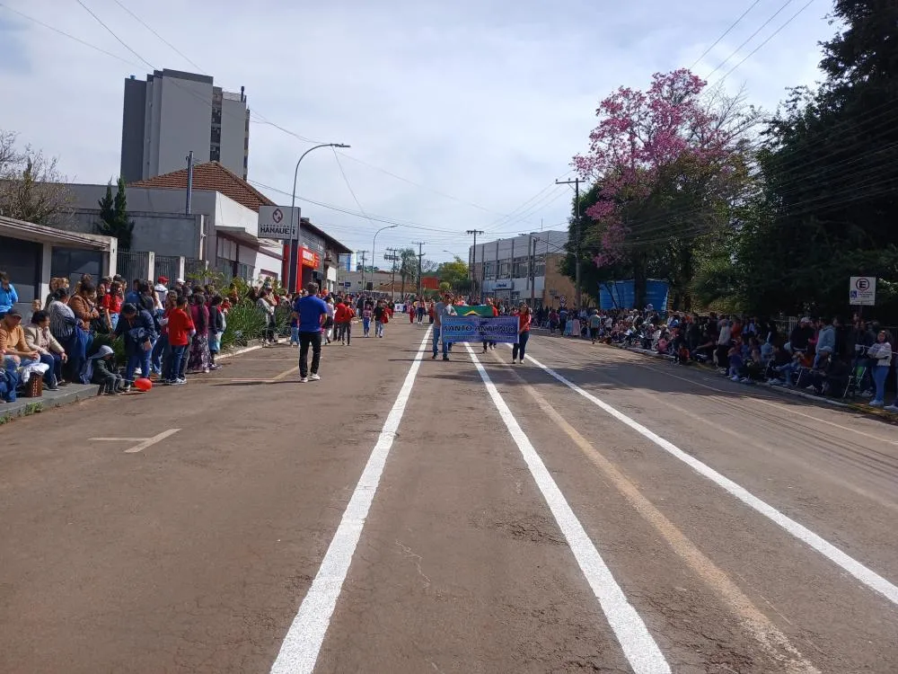 Tenente Portela celebra o 7 de Setembro com desfile cívico especial