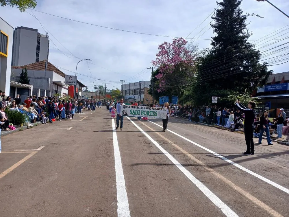 Tenente Portela celebra o 7 de Setembro com desfile cívico especial