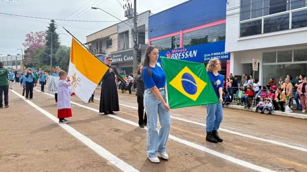 Tenente Portela celebra o 7 de Setembro com desfile cívico especial