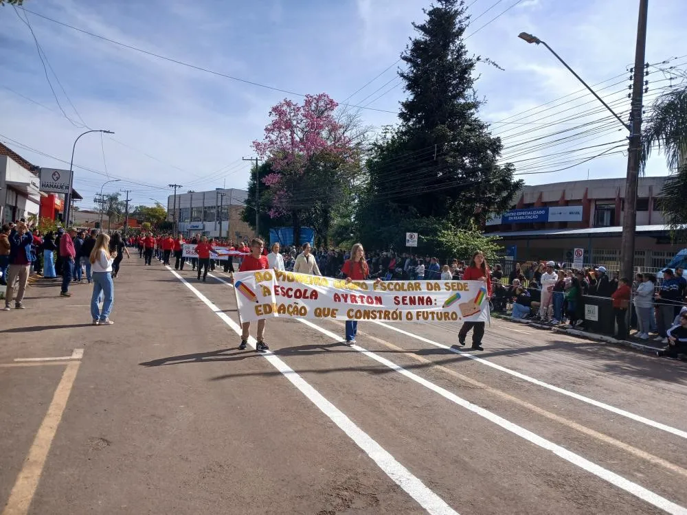 Tenente Portela celebra o 7 de Setembro com desfile cívico especial