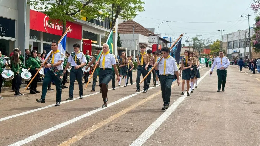 Tenente Portela celebra o 7 de Setembro com desfile cívico especial