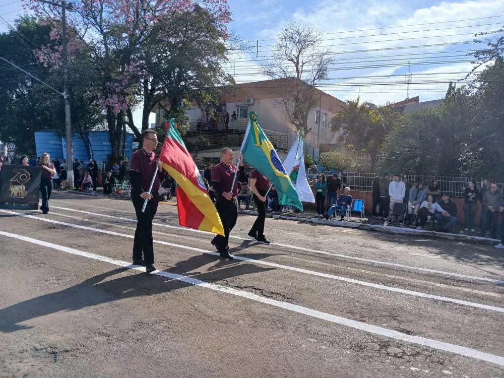 Tenente Portela celebra o 7 de Setembro com desfile cívico especial
