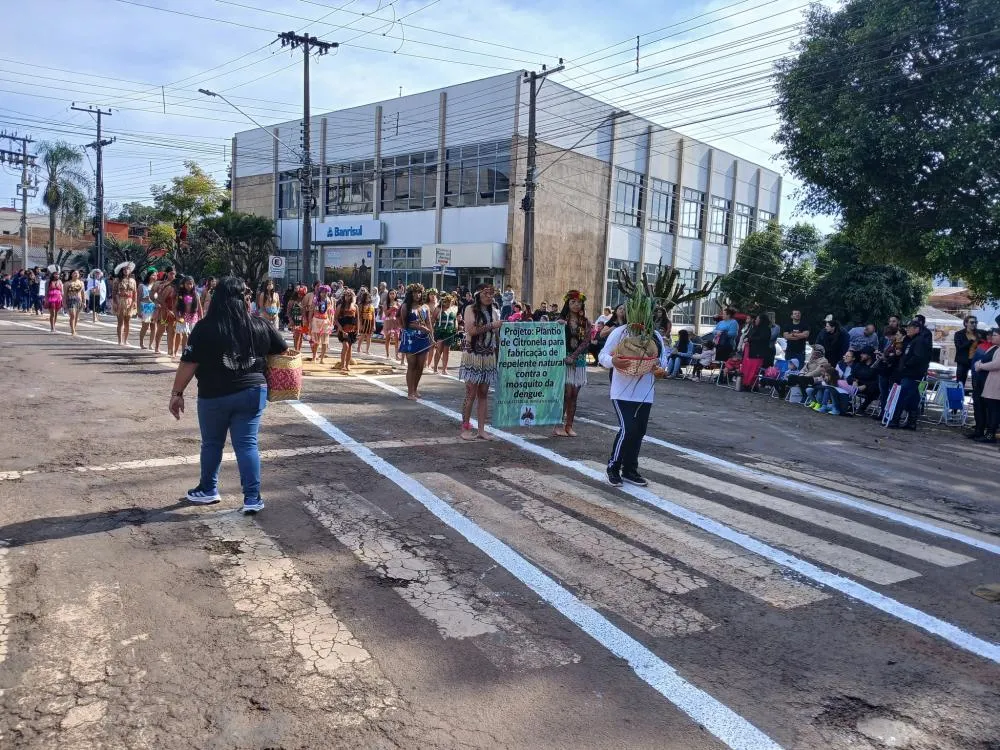 Tenente Portela celebra o 7 de Setembro com desfile cívico especial