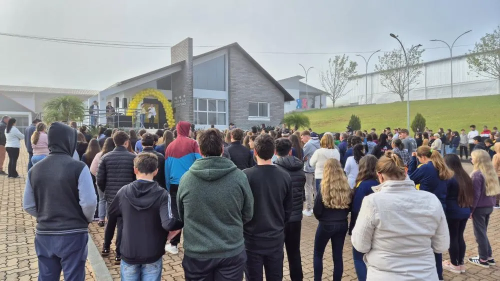 Prevenção ao suicídio é tema de caminhada e atividades do Setembro Amarelo em Derrubadas