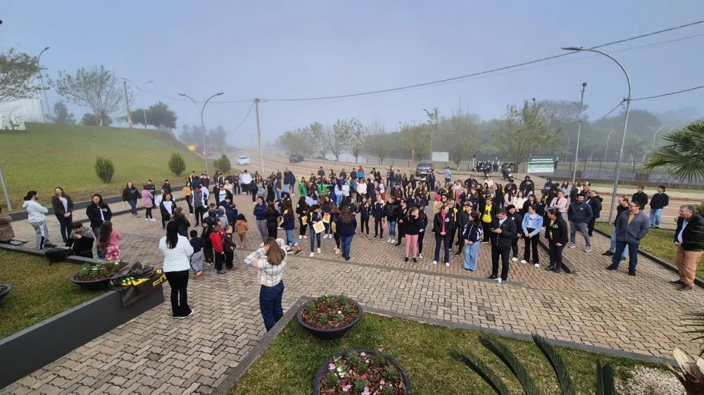 Prevenção ao suicídio é tema de caminhada e atividades do Setembro Amarelo em Derrubadas