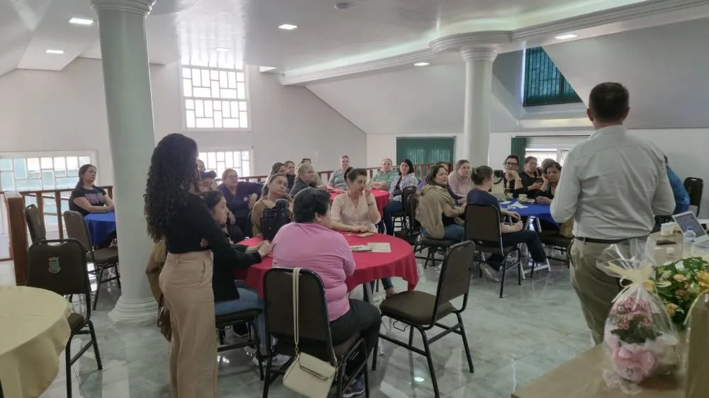 Capacitação qualifica manipuladores de alimentos da rede municipal