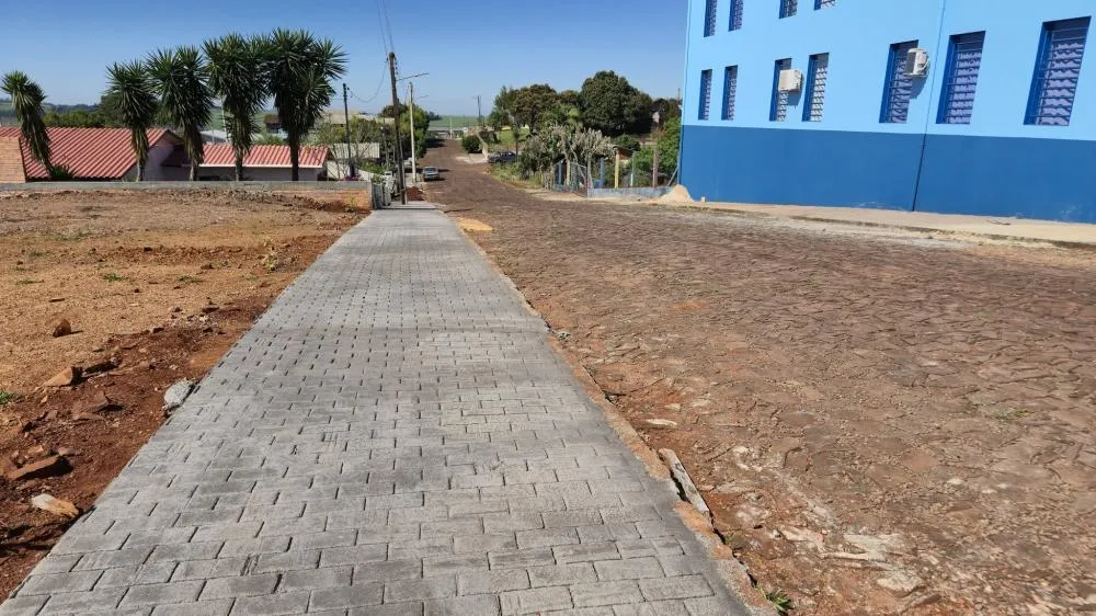 Calçadas em concreto valorizam imóveis e ampliam segurança para pedestres