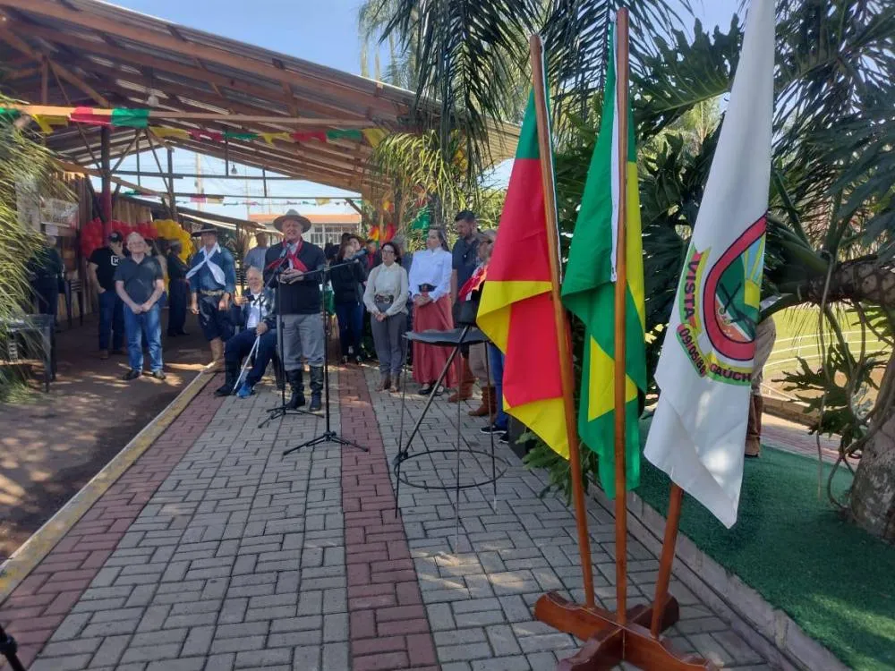 Chama crioula e programação cultural abrem Acampamento Farroupilha em Vista Gaúcha