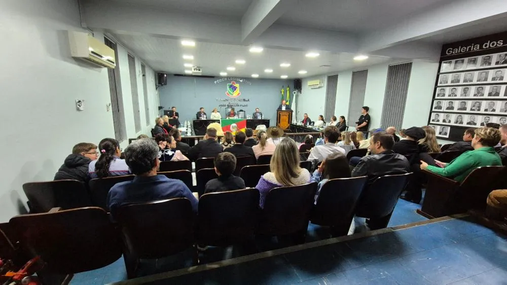 Sessão Solene reúne autoridades e comunidade em homenagem à cultura gaúcha em Tenente Portela