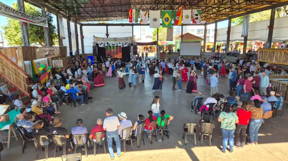 Entrevero das APAEs e integração da Melhor Idade marcam Acampamento Farroupilha em Tenente Portela