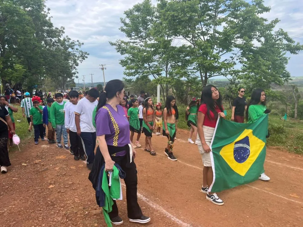 Alunos de cinco escolas indígenas participam de evento cultural em Redentora