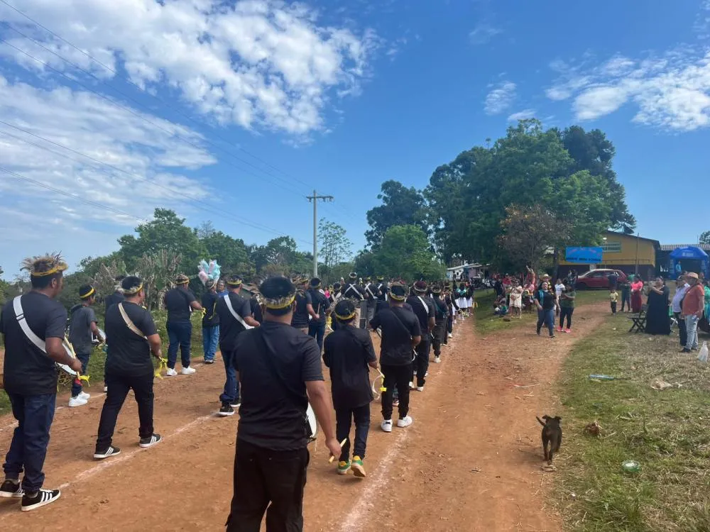 Alunos de cinco escolas indígenas participam de evento cultural em Redentora