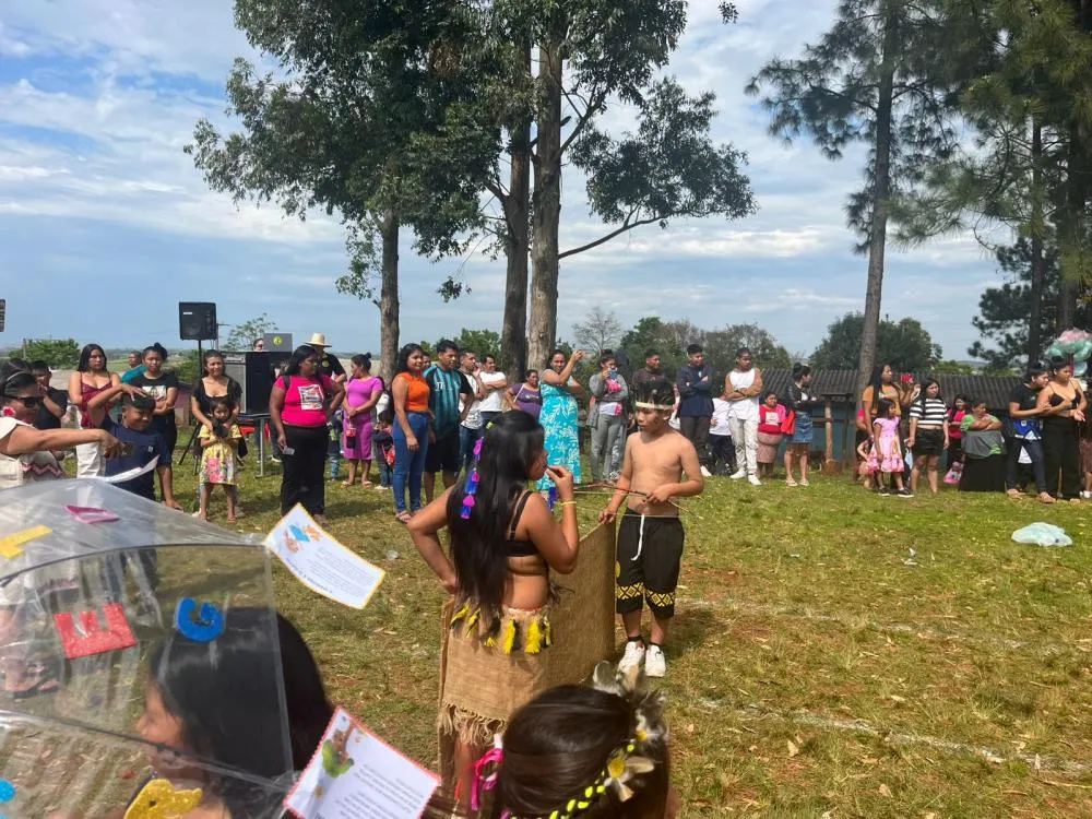 Alunos de cinco escolas indígenas participam de evento cultural em Redentora