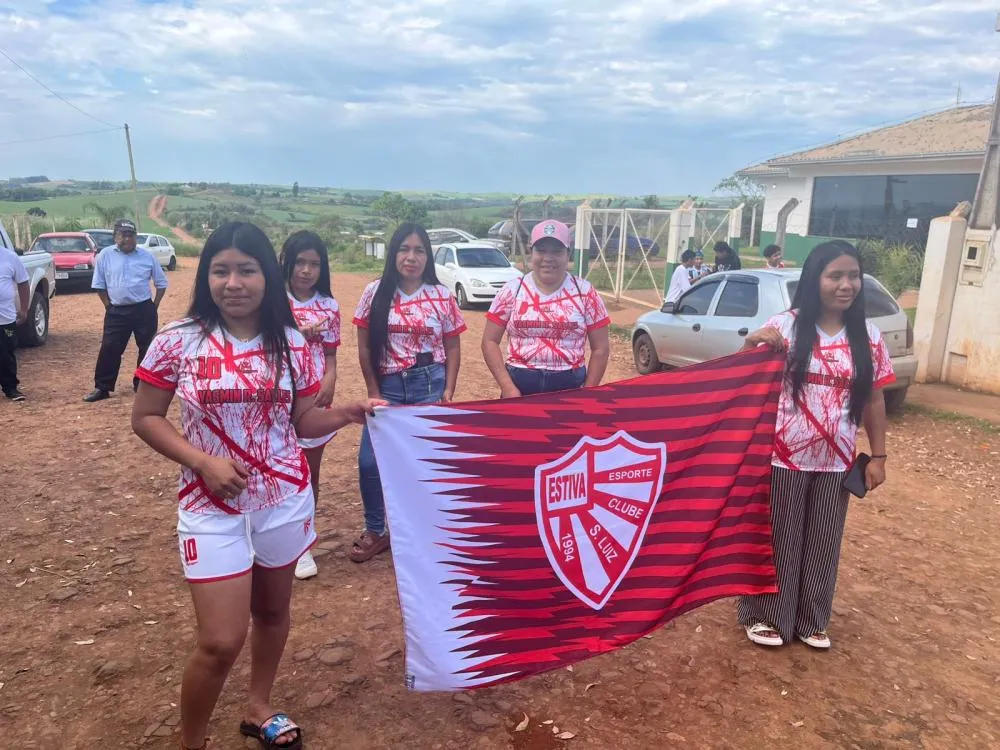 Alunos de cinco escolas indígenas participam de evento cultural em Redentora