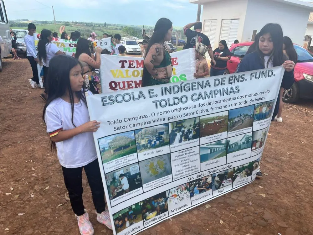 Alunos de cinco escolas indígenas participam de evento cultural em Redentora