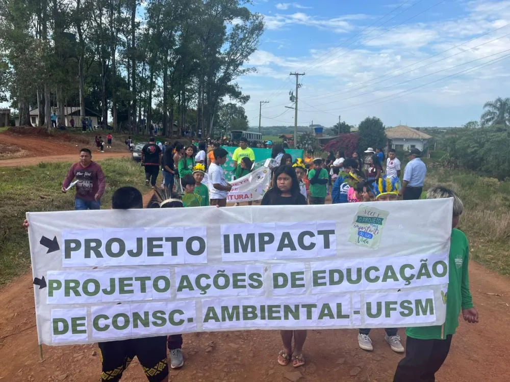 Alunos de cinco escolas indígenas participam de evento cultural em Redentora