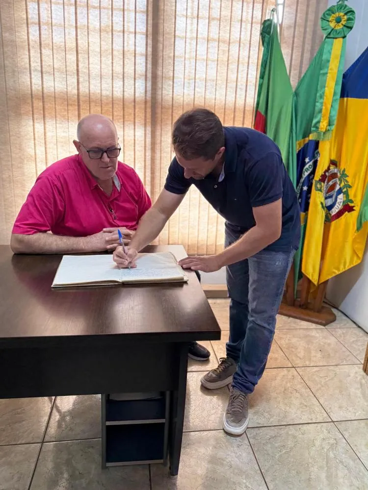 Ricardo assume Prefeitura de Miraguaí durante viagem do prefeito Neco a Brasília