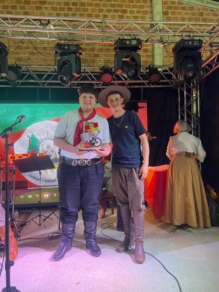 Derrubadas é destaque em festivais de música gaúcha na região