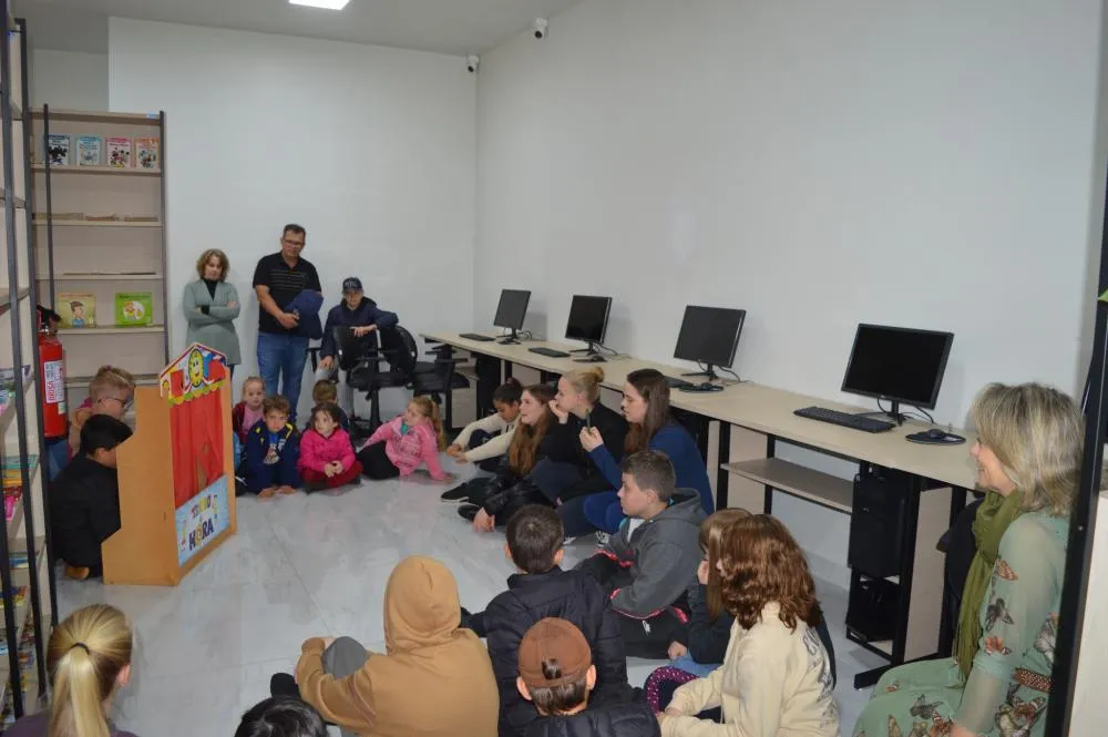 Biblioteca Pública promove evento que marca estreia de sarau literário