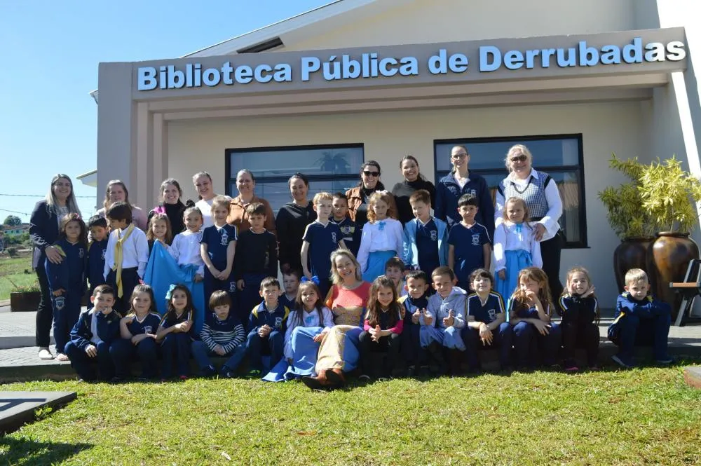 Biblioteca Pública promove evento que marca estreia de sarau literário