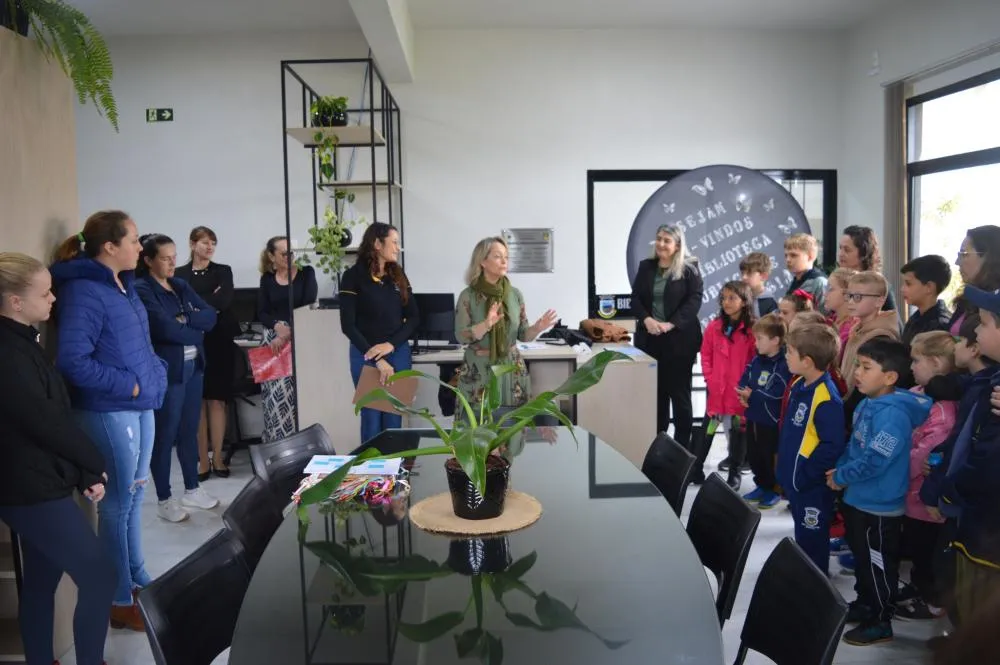 Biblioteca Pública promove evento que marca estreia de sarau literário