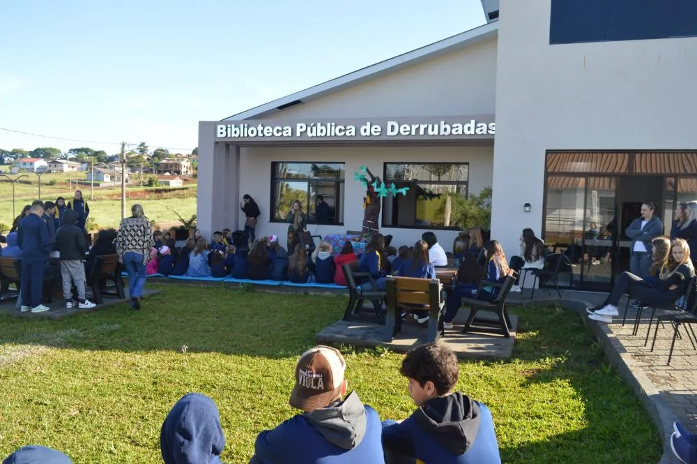 Biblioteca Pública promove evento que marca estreia de sarau literário
