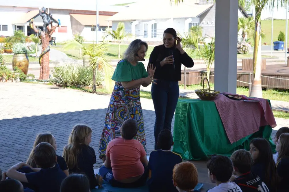 Biblioteca Pública promove evento que marca estreia de sarau literário