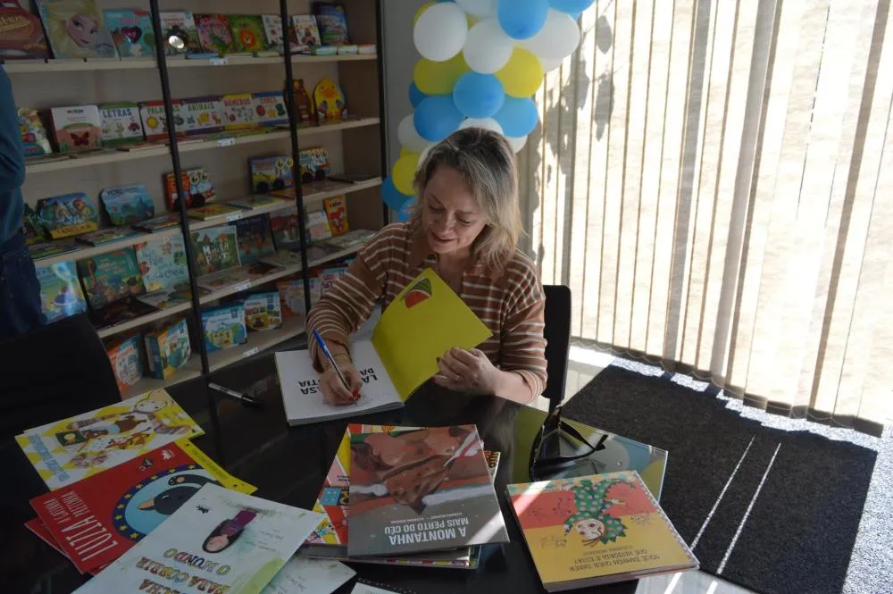 Biblioteca Pública promove evento que marca estreia de sarau literário