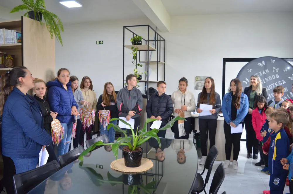 Biblioteca Pública promove evento que marca estreia de sarau literário