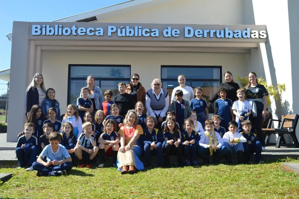 Biblioteca Pública promove evento que marca estreia de sarau literário
