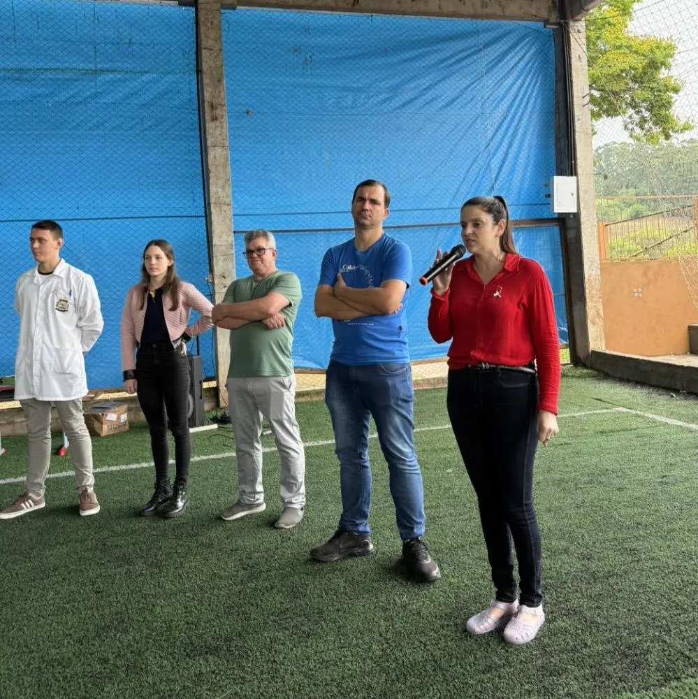 Alunos da Escola Novo Horizonte recebem kits de higiene bucal