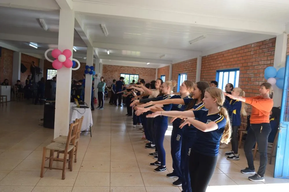 Alegria e convivência marcam o Dia das Crianças nas escolas municipais