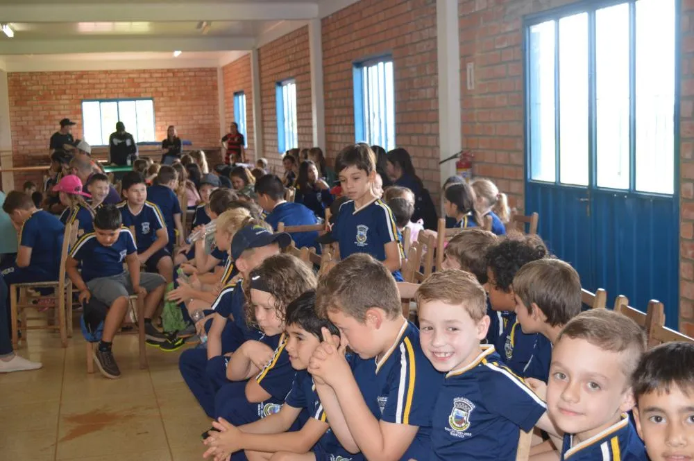 Alegria e convivência marcam o Dia das Crianças nas escolas municipais