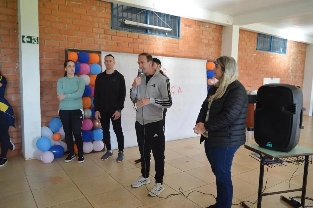 Alegria e convivência marcam o Dia das Crianças nas escolas municipais