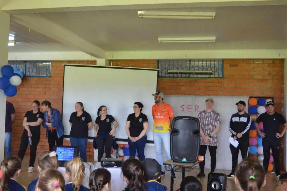Alegria e convivência marcam o Dia das Crianças nas escolas municipais